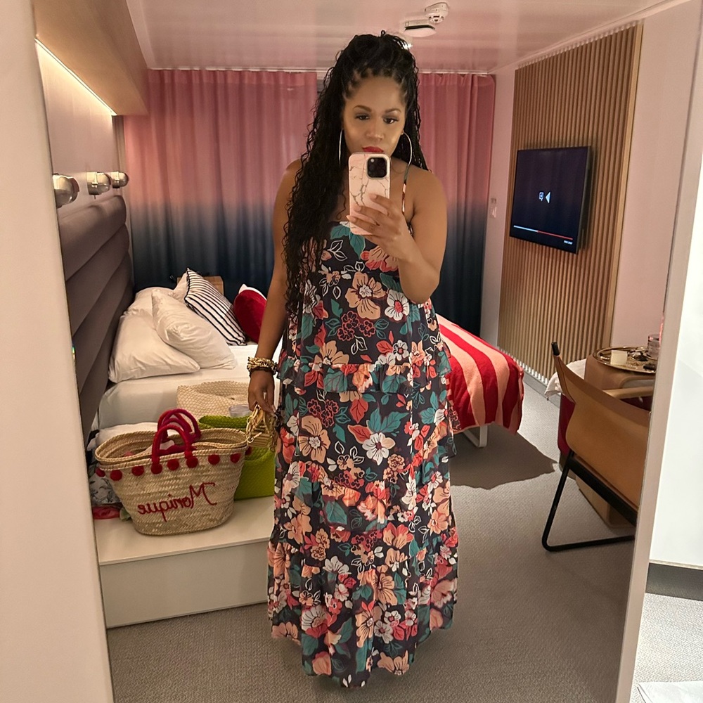 Long Flowy Dress Sz Large